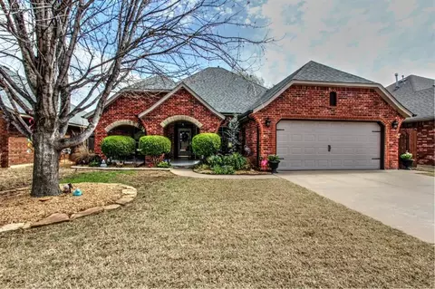 17008 Vitoria Dr, Oklahoma City, OK 73170