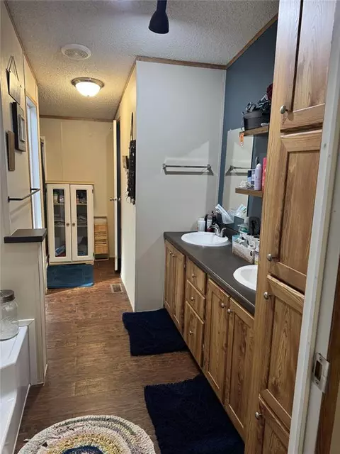 716 E Franklin Ave, Apache, OK 73006 photo 11