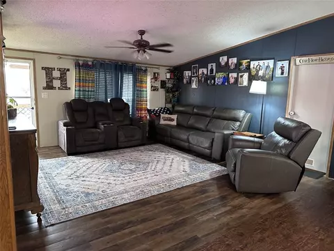 716 E Franklin Ave, Apache, OK 73006 photo 6