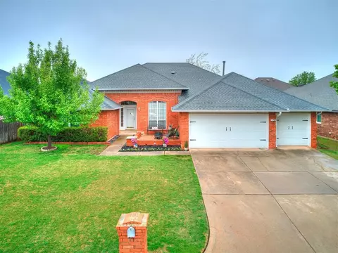 16017 Himalaya Rdg, Edmond, OK 73013