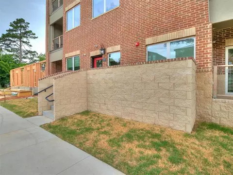 207 W Apache St, Norman, OK 73069 photo 9