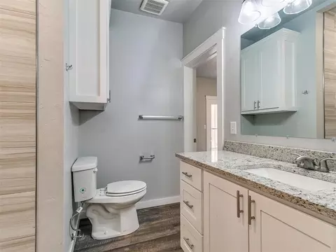 207 W Apache St, Norman, OK 73069 photo 35