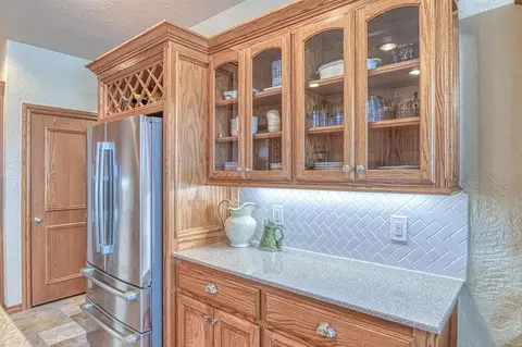 Kitchen - 2101 Fox Croft Rd, Norman, OK 73026 photo 2 of 7