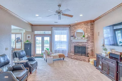 Living - 2101 Fox Croft Rd, Norman, OK 73026 photo 1 of 3