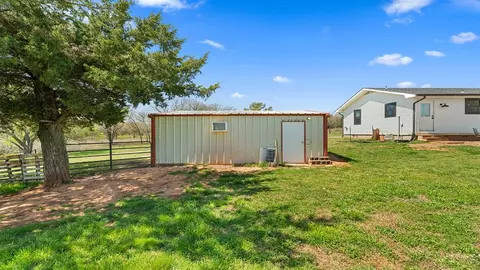 104776 S 3350 Rd, Mcloud, OK 74851 photo 13