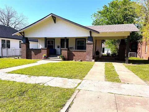 205 W 5th St, Stroud, OK 74079