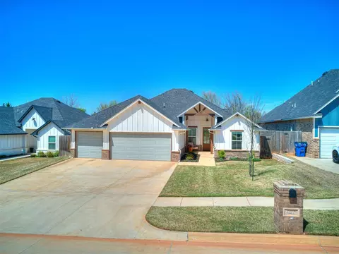 821 E Barajas Ter, Mustang, OK 73064