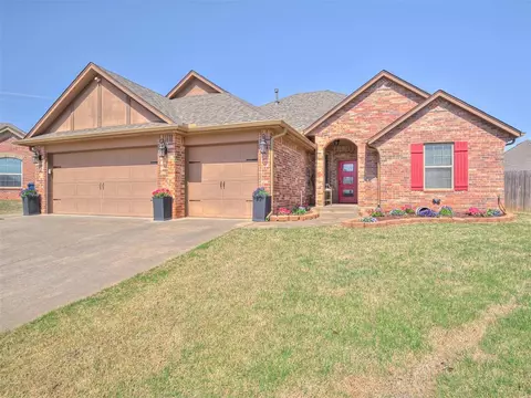 11753 SW 22nd Ter, Yukon, OK 73099