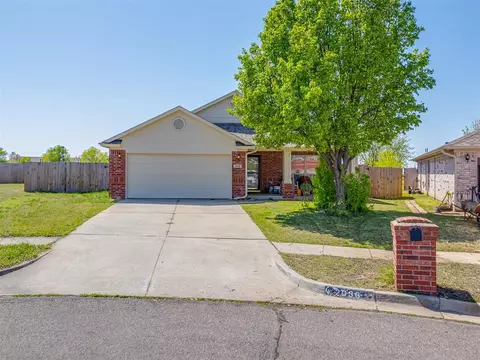 2036 Cloverdale Ln, Norman, OK 73071