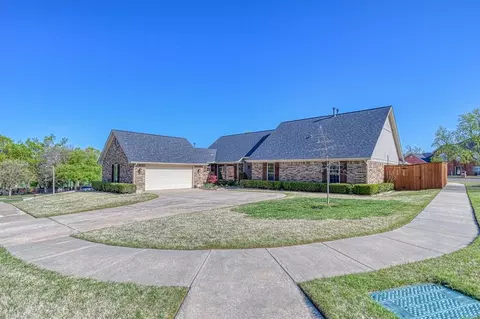1101 Fountain Gate Ct, Norman, OK 73072