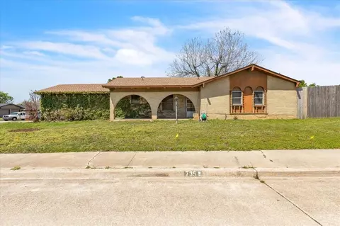 735 Willow Run, Yukon, OK 73099