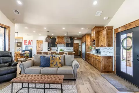 23868 E 920 Rd, Thomas, OK 73669 photo 9