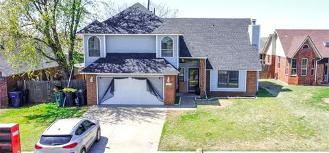 9209 Buttonwood Ave, Moore, OK 73160
