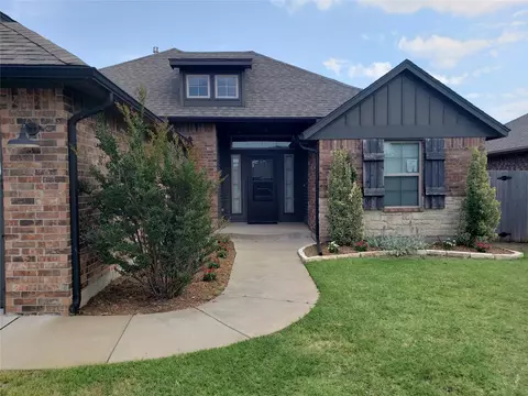9908 SW 22nd St, Yukon, OK 73099