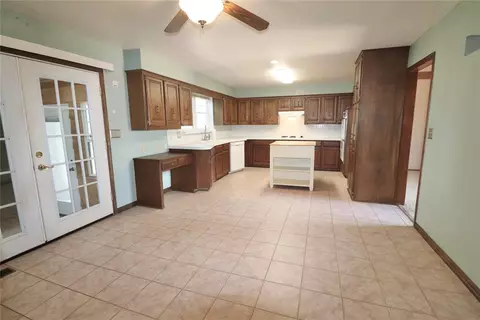 2017 Crestmont St, Norman, OK 73069 photo 18