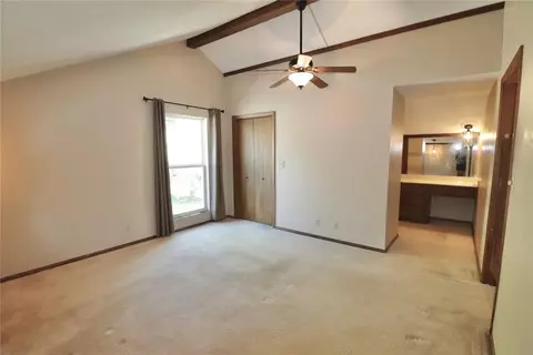 2017 Crestmont St, Norman, OK 73069 photo 11