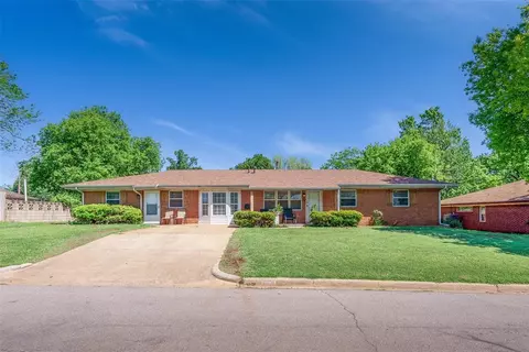 24 Highland Dr, Chickasha, OK 73018