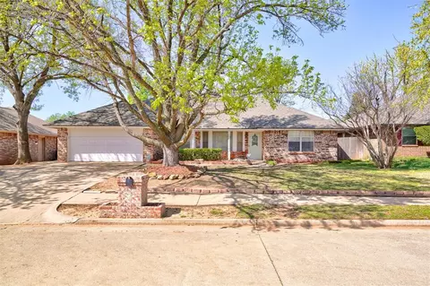 1325 NE 19th Pl, Moore, OK 73160