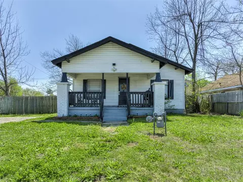 922 E Main St, Norman, OK 73071