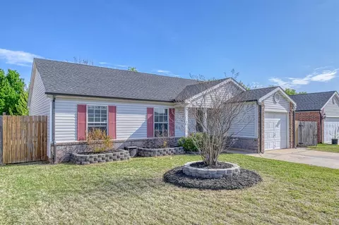 1017 Pinecrest St, Norman, OK 73071 photo 2