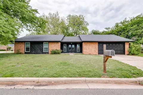 7601 Doris Pl, Oklahoma City, OK 73162