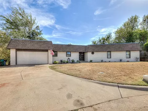 11104 NW 114th St, Yukon, OK 73099