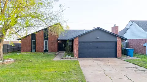 2025 Silvertree Ln, Edmond, OK 73013