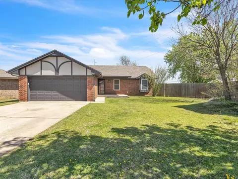 2309 David Ct, Norman, OK 73071