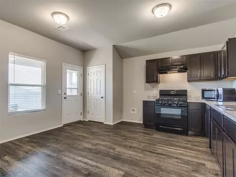 610 Audrey Dr, Tuttle, OK 73089 photo 8