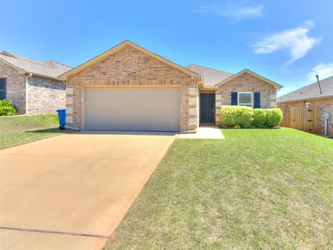 610 Audrey Dr, Tuttle, OK 73089