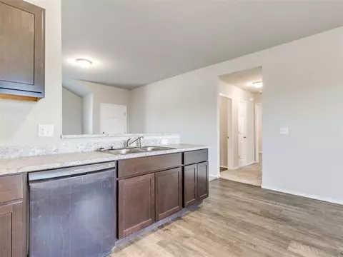 610 Audrey Dr, Tuttle, OK 73089 photo 12