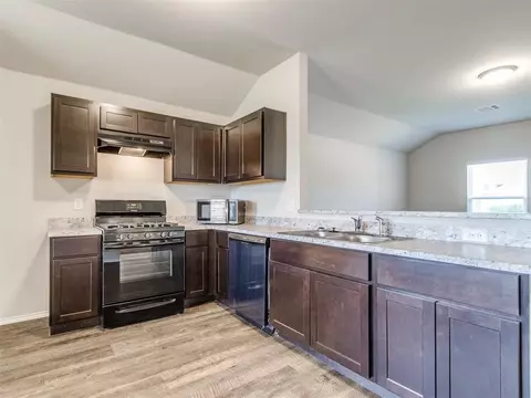 610 Audrey Dr, Tuttle, OK 73089 photo 9