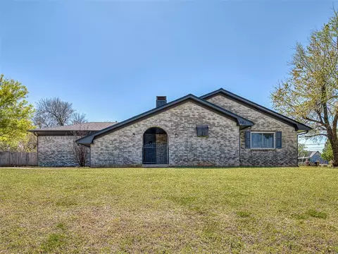 101 Stonegate Dr, Guthrie, OK 73044