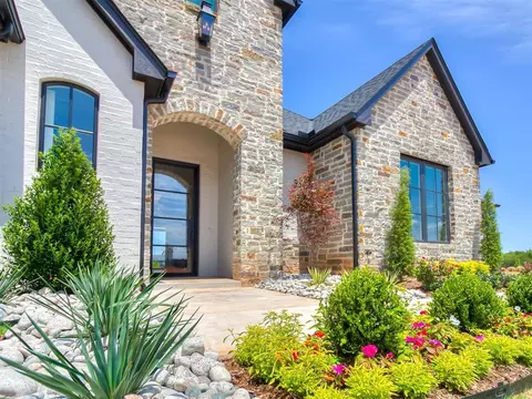 14813 St Pierre Dr, Oklahoma City, OK 73142