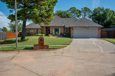 2119 Martingale Dr, Norman, OK 73072