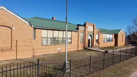 100 E Foreman Rd, El Reno, OK 73036