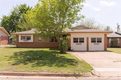 116 NE 11th St, Moore, OK 73160