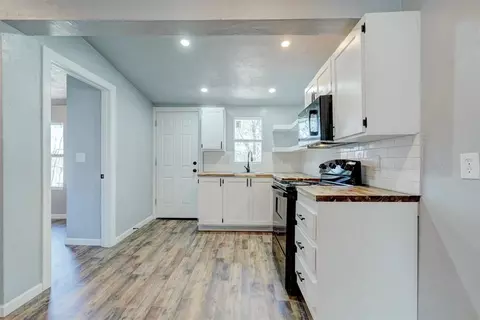 810 E 9th St, Chandler, OK 74834 photo 9