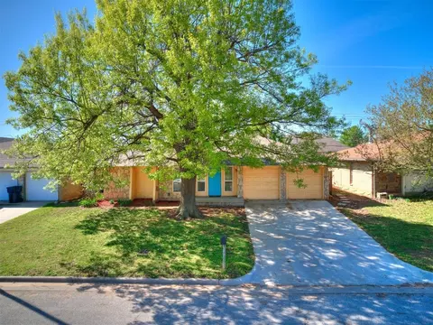 8308 NW 85th St, Oklahoma City, OK 73132