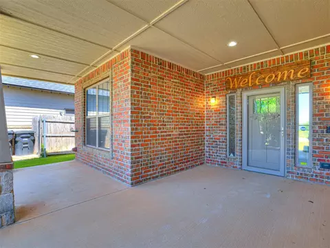 1316 Atalon Dr, Moore, OK 73160 photo 6