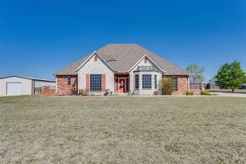 2912 Westlake Rd, Moore, OK 73165