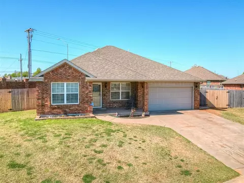 101 N Shady Court Way, Mustang, OK 73064