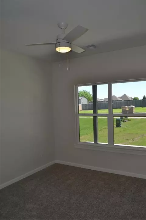 1311 Deer Ridge Run, Tuttle, OK 73089 photo 13
