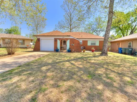 616 Erinblu Pl, Edmond, OK 73003