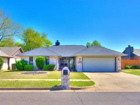 2502 Countrywood Ln, Edmond, OK 73012