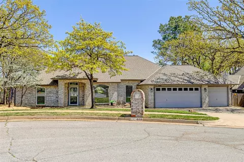 408 Saint James Dr, Edmond, OK 73034