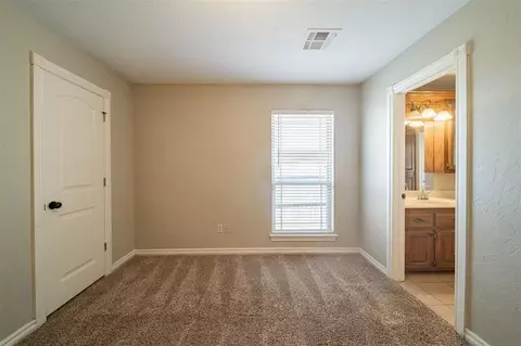 1105 Kelsi Dr, Moore, OK 73160 photo 22