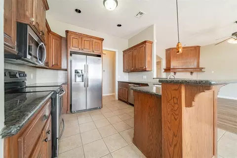 1105 Kelsi Dr, Moore, OK 73160 photo 3