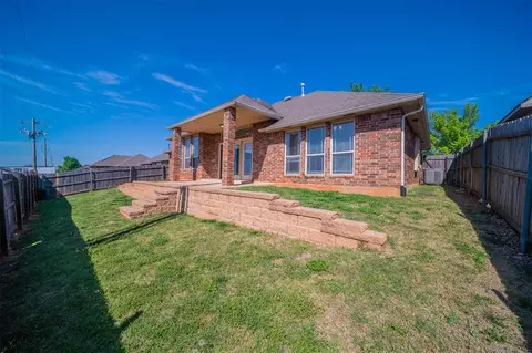 1105 Kelsi Dr, Moore, OK 73160 photo 32