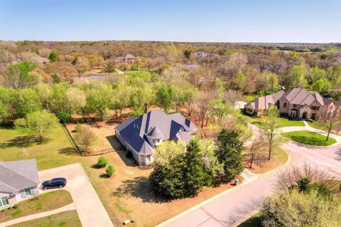9000 Paseo Del Vita, Oklahoma City, OK 73131